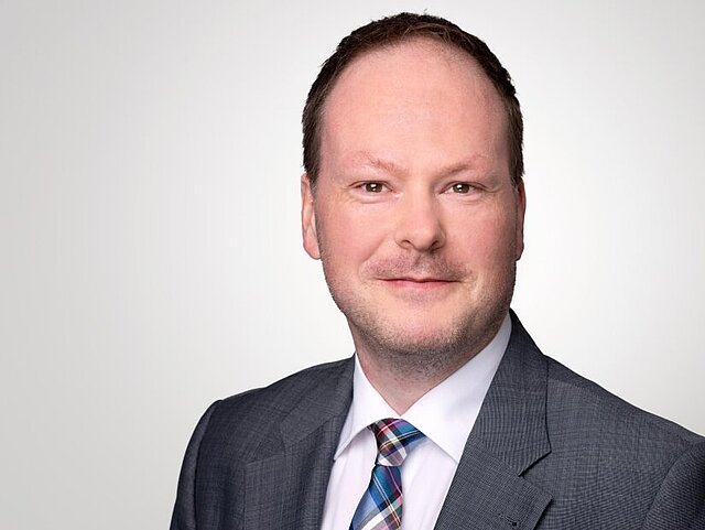 Mitarbeiter Andreas Gömmel