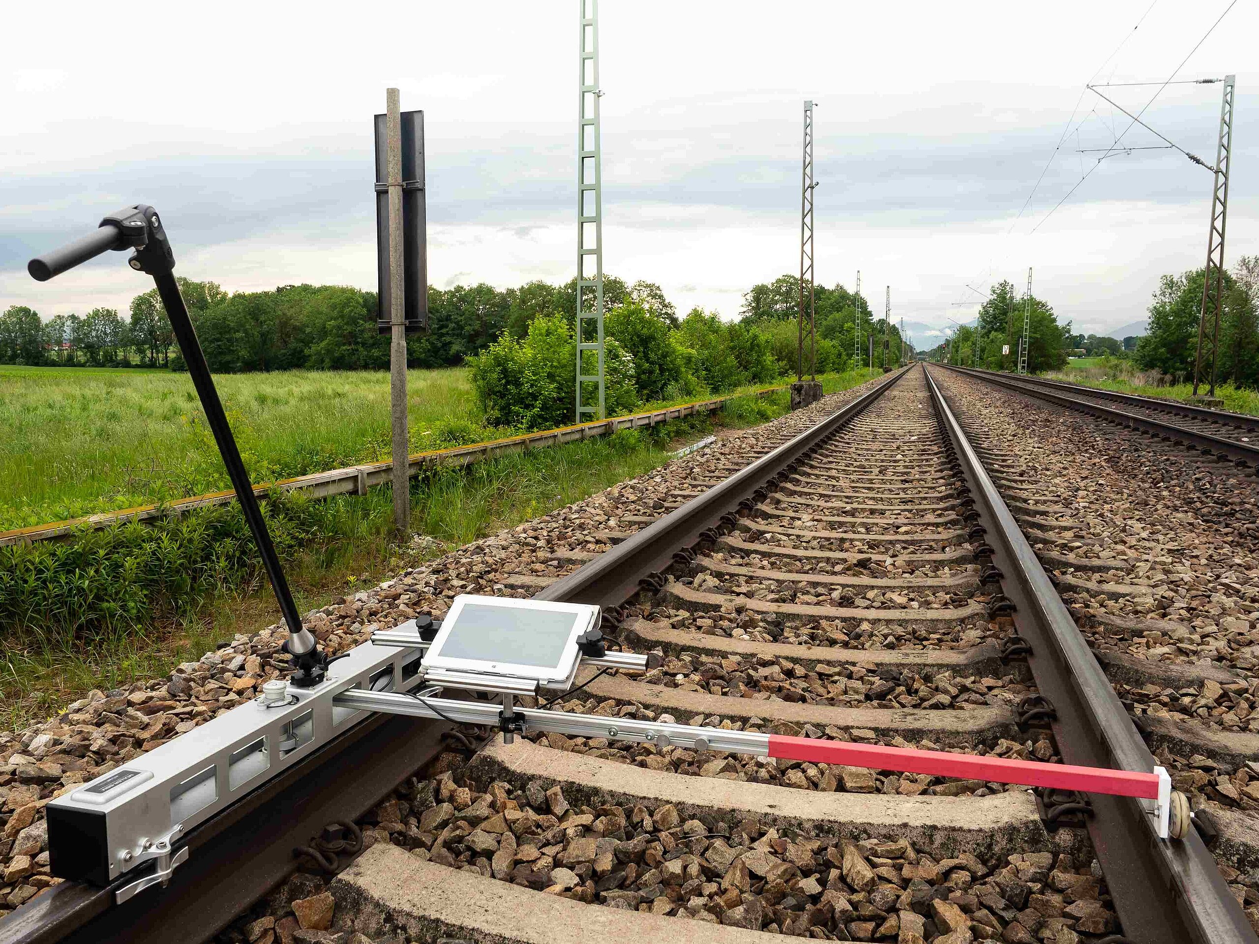 testing of acoustic track properties