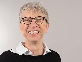 Mitarbeiterin Beate Altreuther