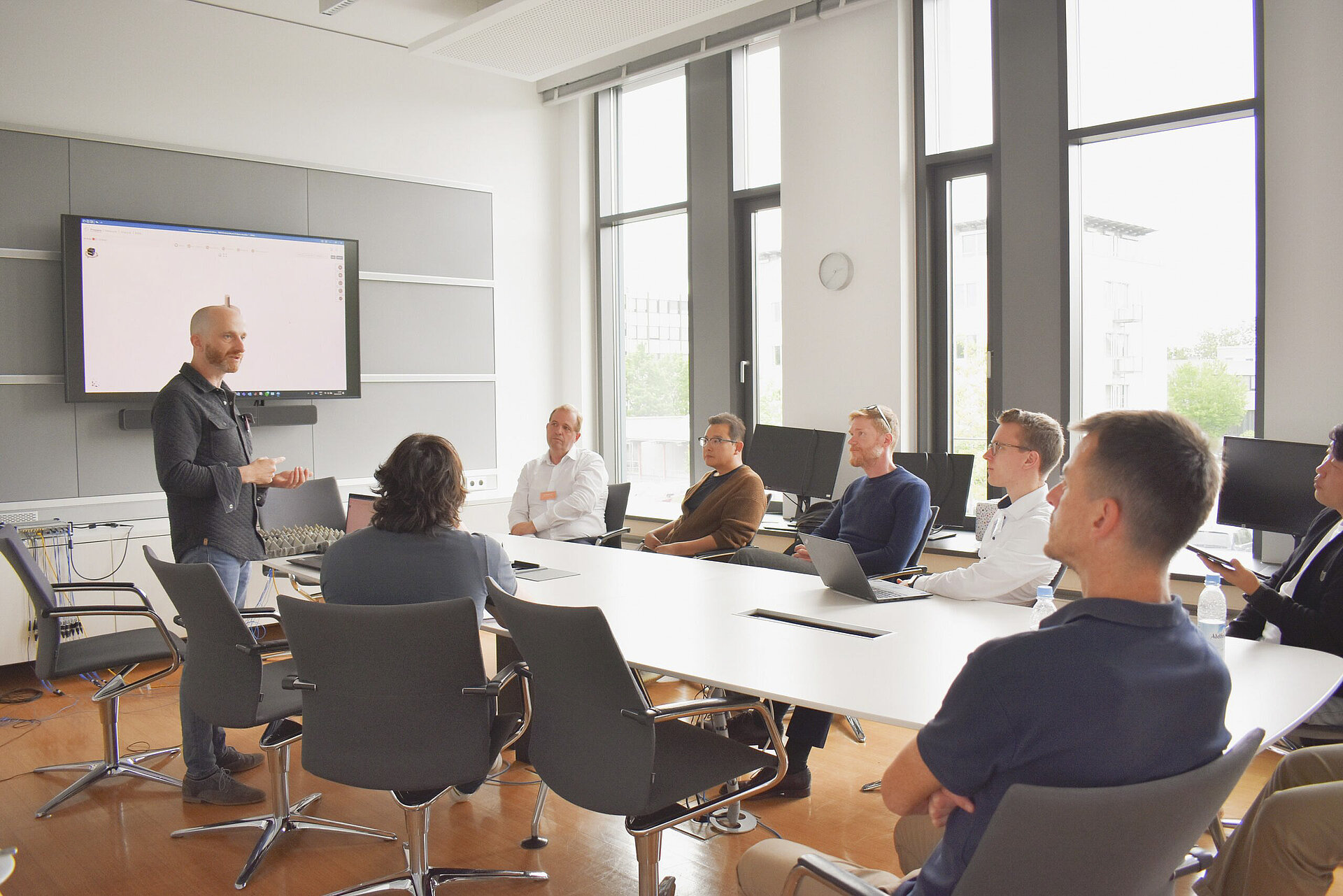 Besprechungsraum mit Teilnehmern eines VIBES-Workshop in Planegg