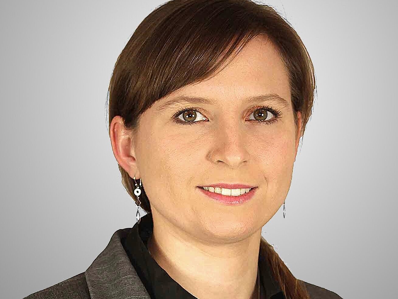 Mitarbeiterin Monika Brosien