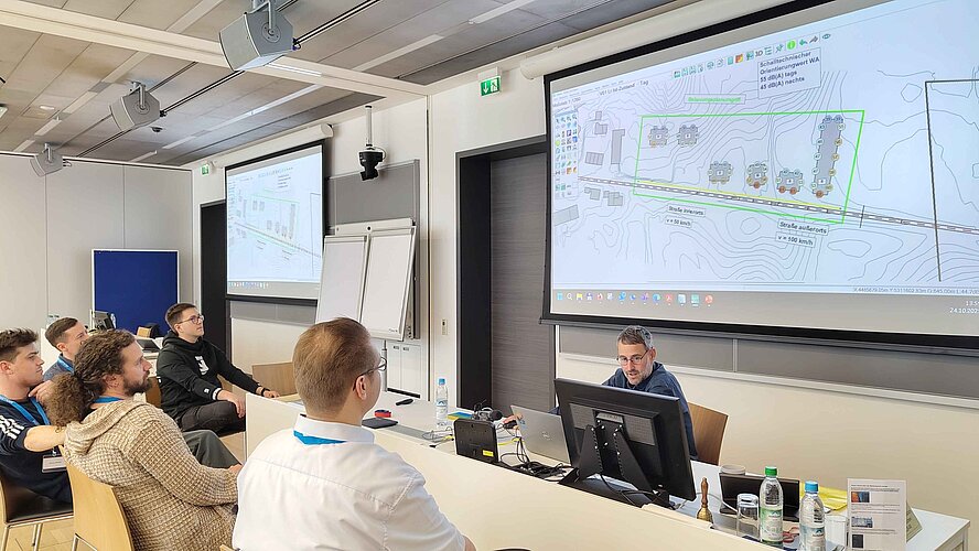 Gruppenarbeit zur Stadtklanggestaltung beim Workshop Reinhören 2025